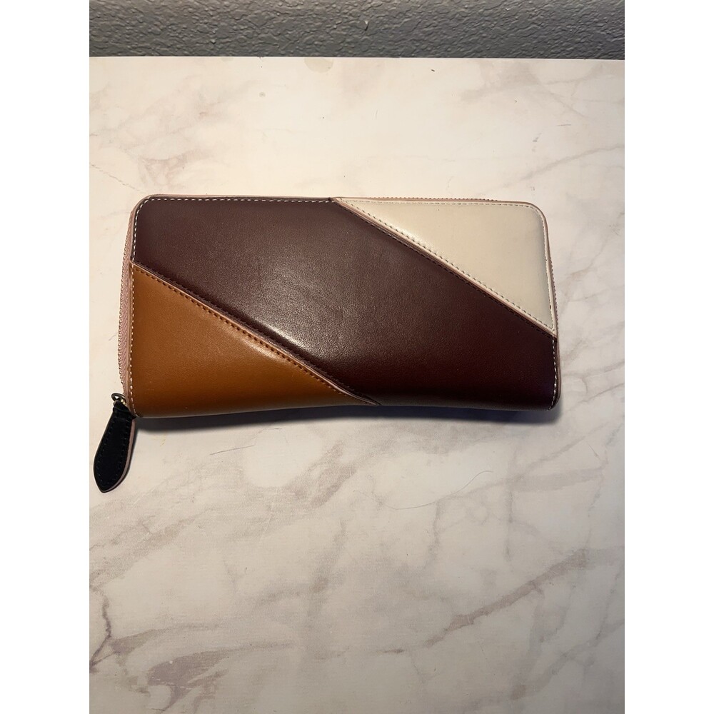 Diane Von Furstenberg For SAKS Conventional wallet in Ivory/Bordeaux/Kola.